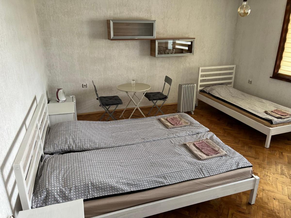 White Guest House 2 Karlovo Exterior foto