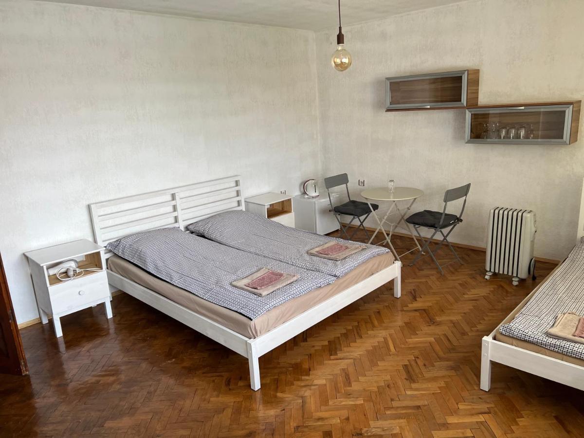 White Guest House 2 Karlovo Exterior foto