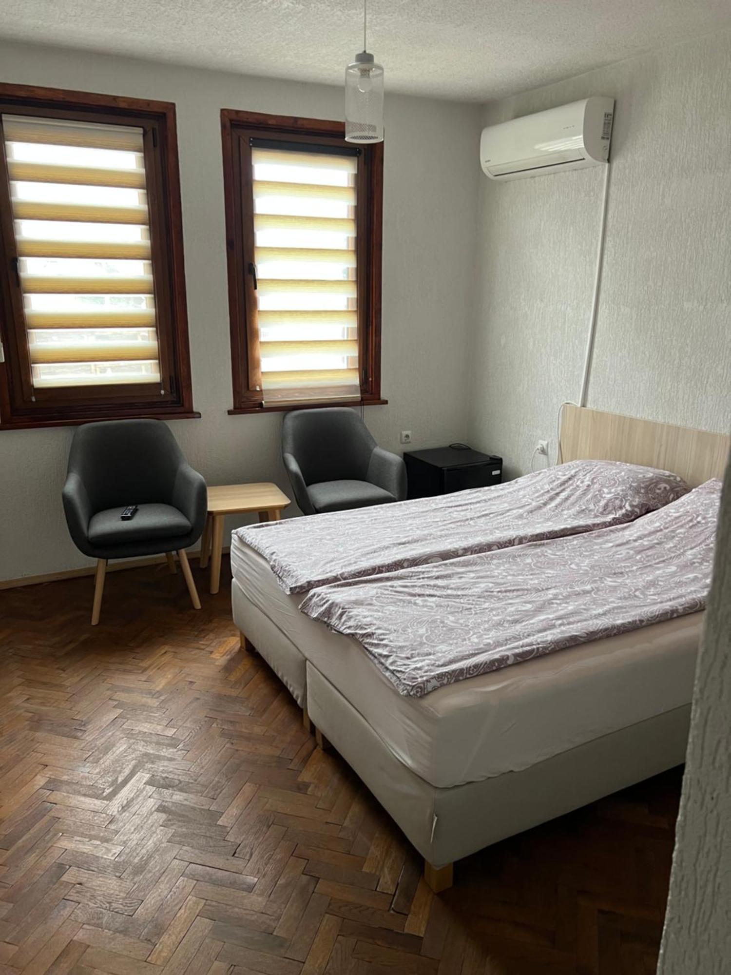 White Guest House 2 Karlovo Exterior foto