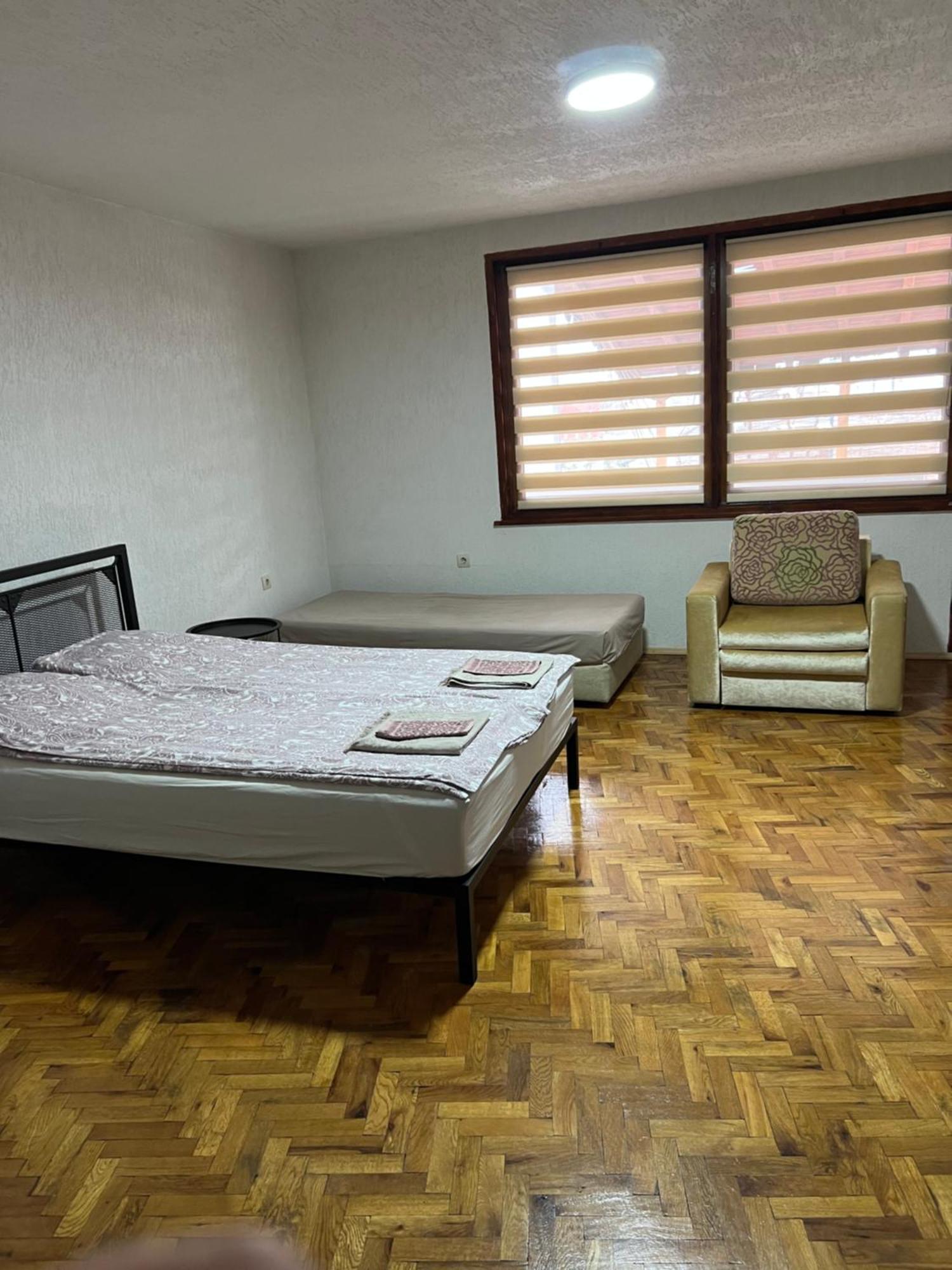 White Guest House 2 Karlovo Exterior foto